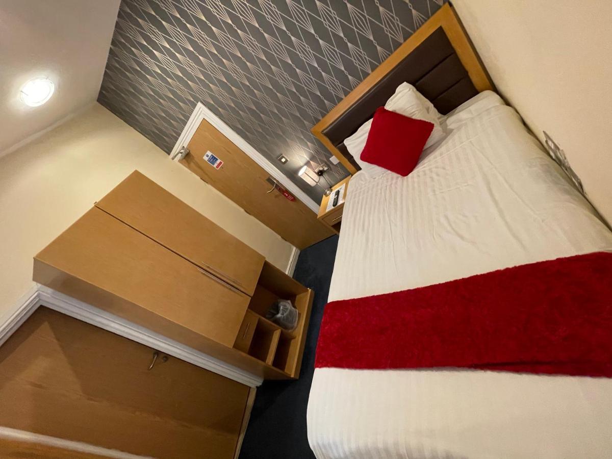 Iris Hotel Λαντούντνο Εξωτερικό φωτογραφία
